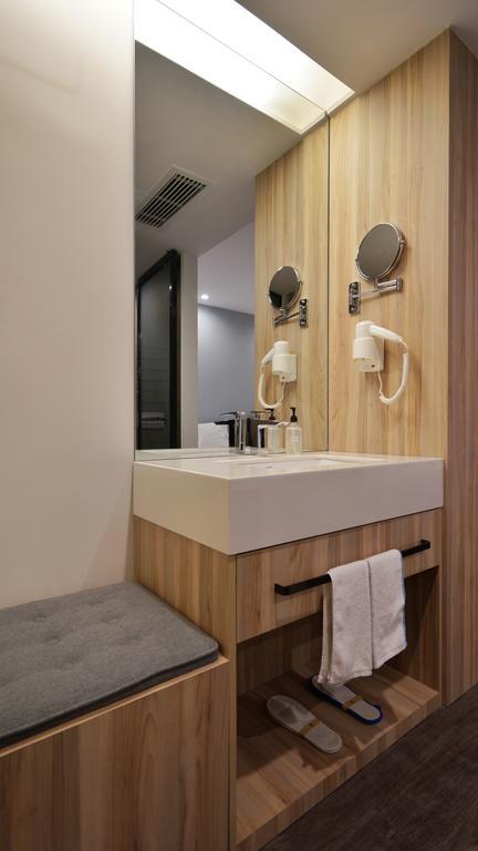 Hanting Premium Hotel Shanghai South Xizang Road المظهر الخارجي الصورة